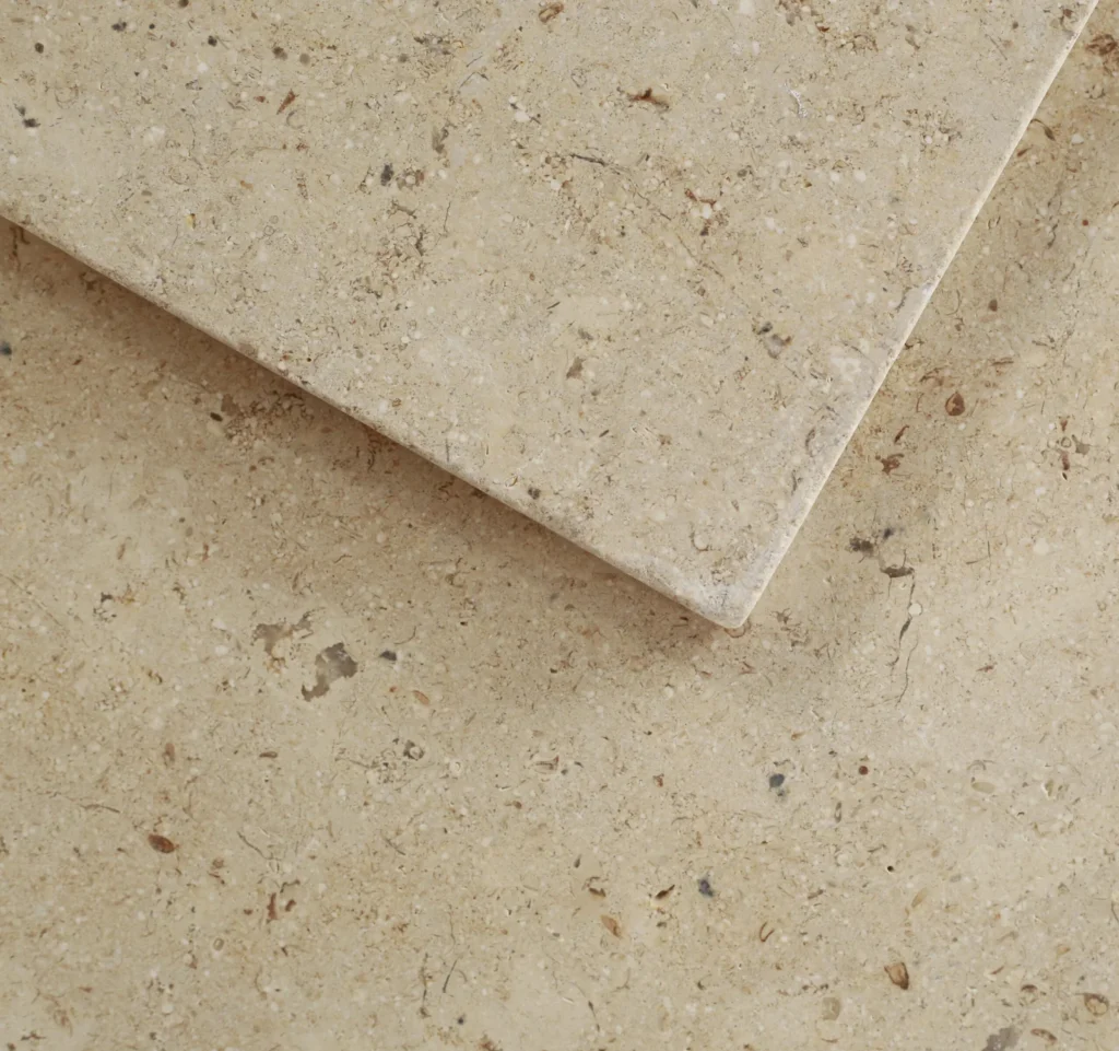 Imperial Gold imperial gold tumbled hond scaled